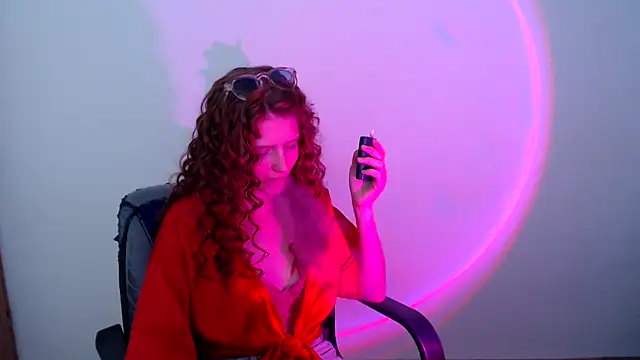 ViolaHot  online show from 14, 6, 2026