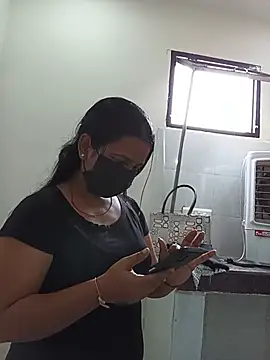 Snapshot of Riya_hot8 chatting on 25, 6, 2026 Riya hot8 online show from 25, 6, 2026