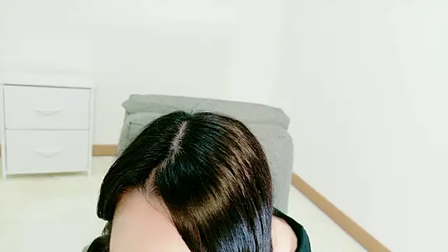 Hikari  o00 online show from 1, 6, 2026