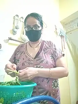 Snapshot of hi-bhabhi chatting on 1, 6, 2026 hi-bhabhi online show from 1, 6, 2026