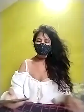 cutieNancy89 online show from 10, 6, 2026
