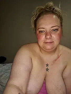 Snapshot of Jaclynnbaby chatting on 5, 6, 2026 Jaclynnbaby online show from 5, 6, 2026