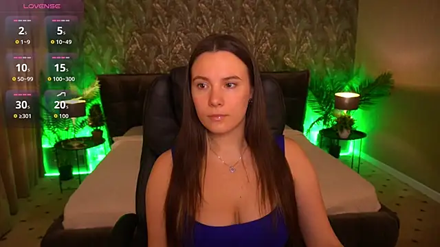 Lexie pearl online show from 13, 7, 2026