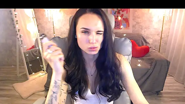 NicoleMerz online show from 25, 6, 2026