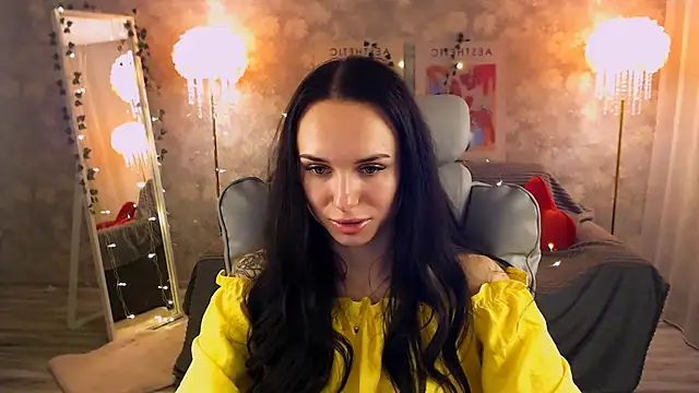 NicoleMerz online show from 26, 6, 2026