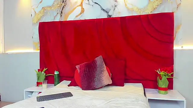 Samanthaa Dessite online show from 24, 6, 2026
