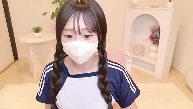 YURInya  online show from 26, 6, 2026