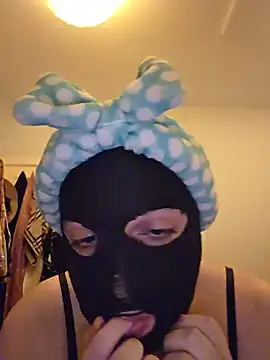 lisakuba online show from 2, 6, 2026