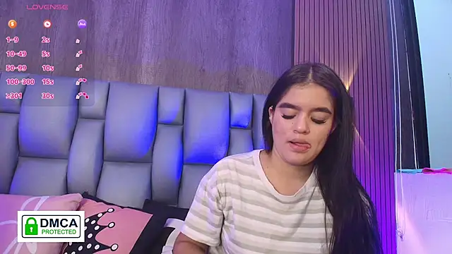 Snapshot of sophi_taylor chatting on 19, 7, 2026 sophi taylor online show from 19, 7, 2026