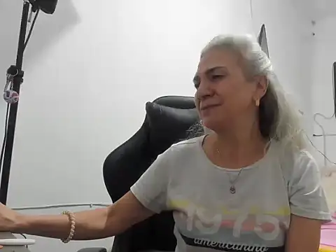 Snapshot of Giorgia_xue55 chatting on 20, 7, 2026 Giorgia xue55 online show from 20, 7, 2026