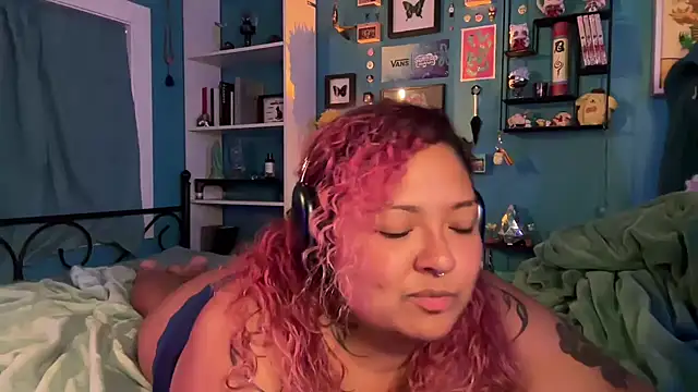 chilepinaaa online show from 21, 6, 2026