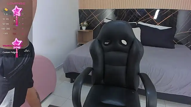 Mauro boy online show from 2, 6, 2026