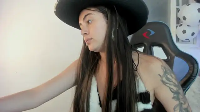 Snapshot of Noa_bunny_ chatting on 6, 7, 2026 Noa bunny online show from 6, 7, 2026