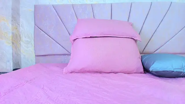 ariana florez  online show from 6, 6, 2026