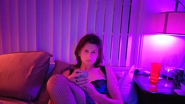 Snapshot of noellenoir chatting on 28, 5, 2026 noellenoir online show from 28, 5, 2026