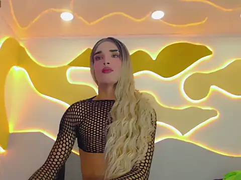 MaiteCandyxx online show from 12, 6, 2026