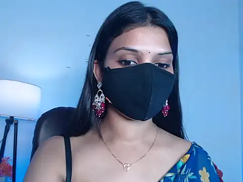 Snapshot of Sensual-bella chatting on 19, 6, 2026 Sensual-bella online show from 19, 6, 2026