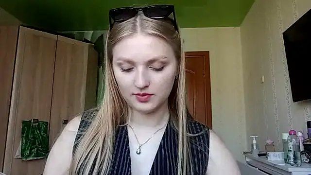 Snapshot of NorineGressett chatting on 11, 6, 2026 NorineGressett online show from 11, 6, 2026