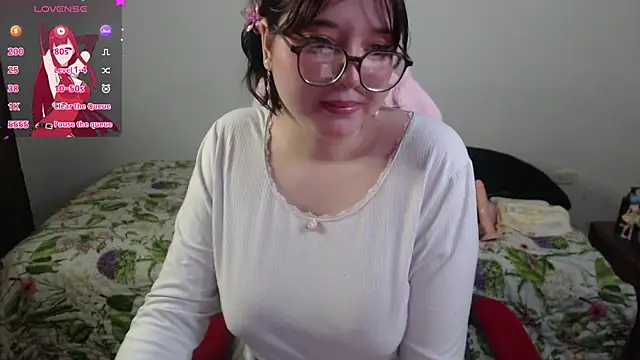Hinata kawaii online show from 8, 6, 2026