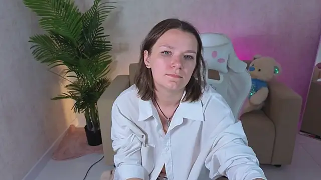 Snapshot of kira_hatti chatting on 27, 6, 2026 kira hatti online show from 27, 6, 2026
