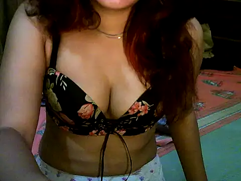 strip nia online show from 30, 6, 2026