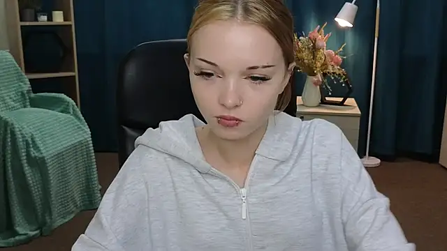 Snapshot of TwilaDipaola chatting on 1, 6, 2026 TwilaDipaola online show from 1, 6, 2026