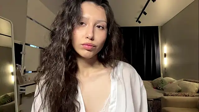 Alicekitty67 online show from 3, 6, 2026