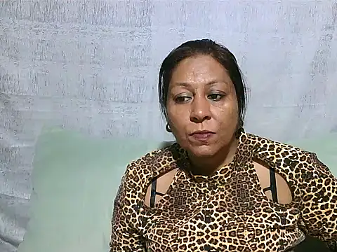 IndianSexyMilf69 online show from 17, 6, 2026