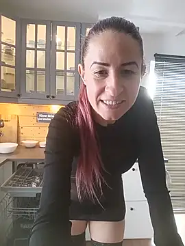 GermanMilfJasmin online show from 3, 6, 2026