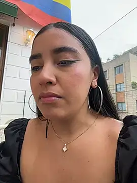 HaileyBieber  online show from 11, 7, 2026