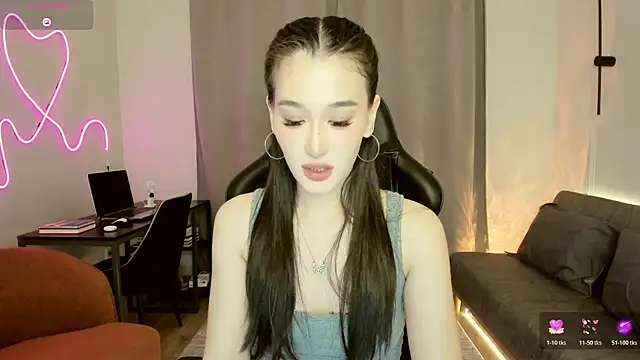 Snapshot of lilly_mighty chatting on 1, 7, 2026 lilly mighty online show from 1, 7, 2026