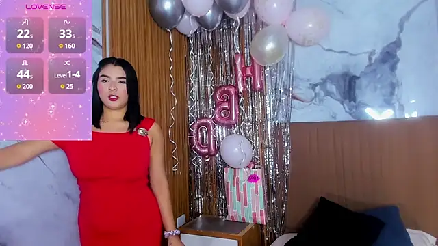 ZOEMARTINS1 online show from 10, 6, 2026