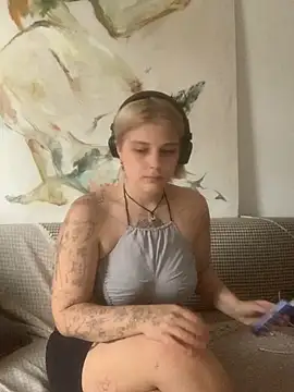 Ella Bloom online show from 12, 6, 2026