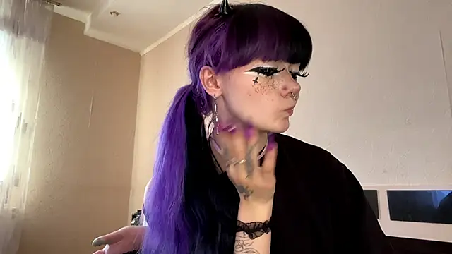 HolyCute online show from 15, 6, 2026