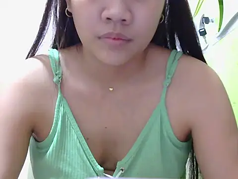 Snapshot of loverlycherry chatting on 1, 7, 2026 loverlycherry online show from 1, 7, 2026