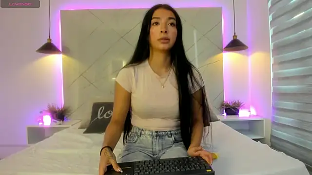 Snapshot of SARAH_COLLENS_ chatting on 14, 7, 2026 SARAH COLLENS online show from 14, 7, 2026