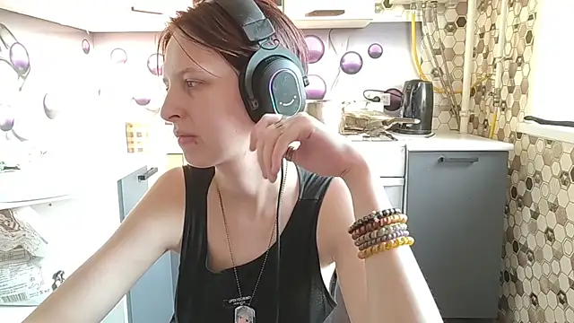 Snapshot of Saranade chatting on 9, 7, 2026 Saranade online show from 9, 7, 2026
