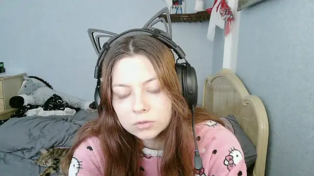 AlessiaViolet online show from 6, 6, 2026