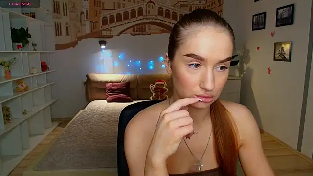 Snapshot of AlisaFoxis chatting on 2, 7, 2026 AlisaFoxis online show from 2, 7, 2026