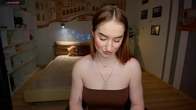 Snapshot of AlisaFoxis chatting on 12, 7, 2026 AlisaFoxis online show from 12, 7, 2026