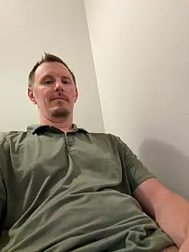 Snapshot of Hardpaul85 chatting on 4, 6, 2026 Hardpaul85 online show from 4, 6, 2026
