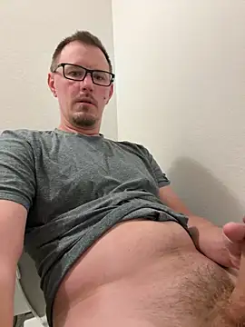 Snapshot of Hardpaul85 chatting on 28, 6, 2026 Hardpaul85 online show from 28, 6, 2026