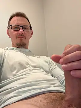 Snapshot of Hardpaul85 chatting on 17, 6, 2026 Hardpaul85 online show from 17, 6, 2026
