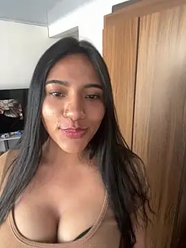 Snapshot of Caro_Mildrey chatting on 11, 6, 2026 Caro Mildrey online show from 11, 6, 2026