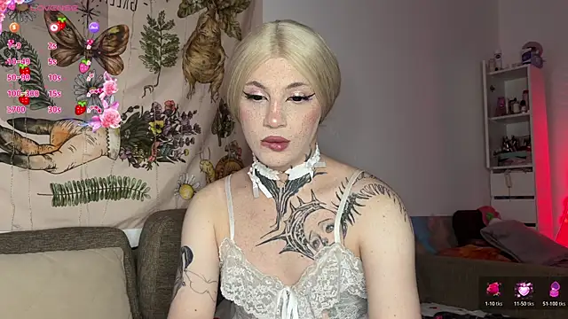 Chloecherry online show from 13, 7, 2026
