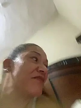 Snapshot of rosanna78322 chatting on 8, 7, 2026 rosanna78322 online show from 8, 7, 2026