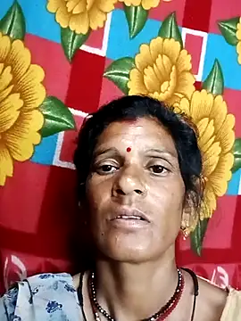 Snapshot of Cut_umang74 chatting on 5, 7, 2026 Cut umang74 online show from 5, 7, 2026