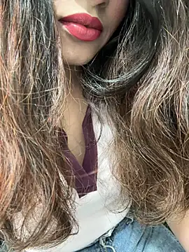 Yours riya11 online show from 9, 7, 2026