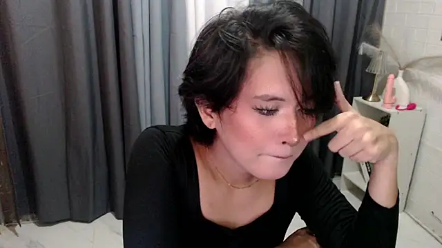 Snapshot of seira_madre12 chatting on 2, 7, 2026 seira madre12 online show from 2, 7, 2026
