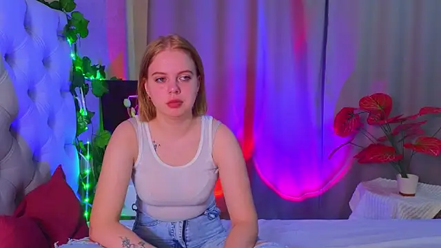 RebeccaCruz online show from 10, 6, 2026
